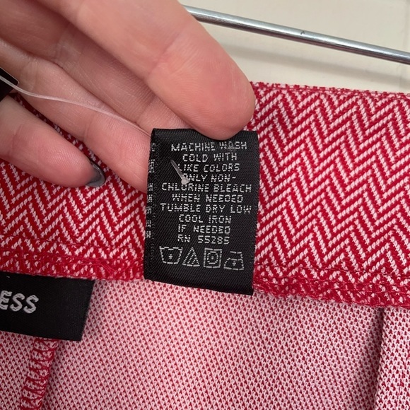 Express NEW Red Herringbone Pencil Mini Skirt Holiday Festive Size 9/10 NWT - Picture 7 of 12